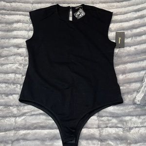 💥PRICE DROP💥BRAND NEW Black Spandex Bodysuit with built in Shoulder Pads